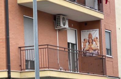 Femminicidio Apricena: voleva lasciare il marito la donna uccisa in casa per gelosia
