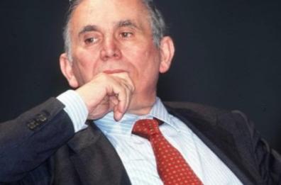 Da quella mano negata al voto europeo del 2024 nel segno di Pinuccio