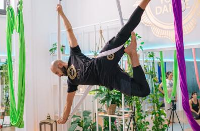 Flying yoga dance: da Lecce alla conquista dell'Italia 