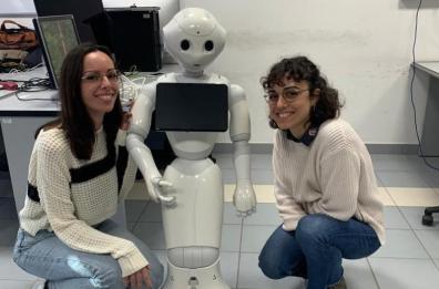 A Lecce i medici diventano musicisti per donare il robot «Pepper» al Polo Pediatrico