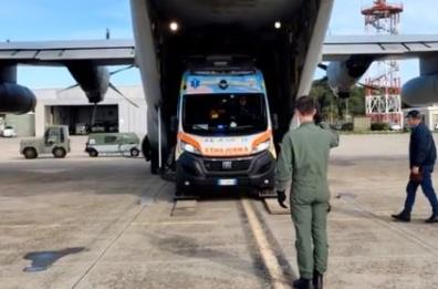 Ambulanza con bimba a rischio di vita sul C130J da Lecce a Roma