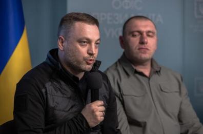 Ucraina: cade elicottero vicino a Kiev, 18 vittime: morto Ministro dell'Interno