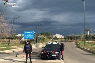 Sorpreso in auto con cocaina pronta per lo spaccio, arrestato un 39enne nel Materano