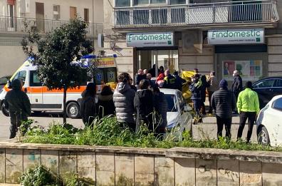 Ostuni, 43enne si accascia in auto e muore: è giallo 