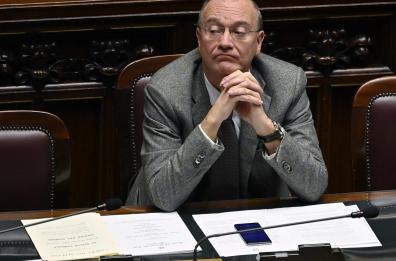 Valditara a Bari: «In Puglia abbiamo investito per la scuola una cifra mai vista, oltre 1 miliardo di euro
