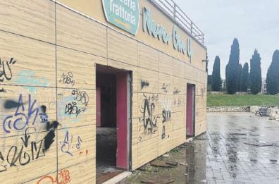 Brindisi, scempio infinito a parco Di Giulio