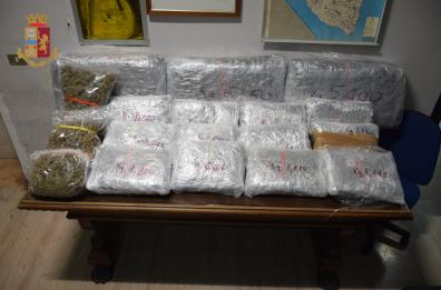 Lecce, nel suo garage 32 chili di marijuana: arrestato un «custode» di droga