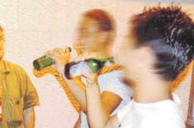 Rischia il coma etilico al party sulla spiaggia di San Cataldo, 14enne finisce in ospedale