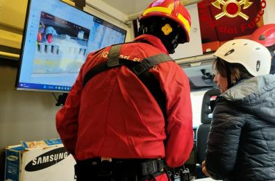 Brindisi: cane ingabbiato in un campo fotovoltaico viene salvato dai Vigili del fuoco