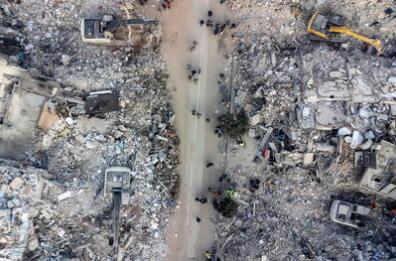 Terremoto, in Turchia oltre 33mila vittime, tratta in salvo bimba dopo 140 ore