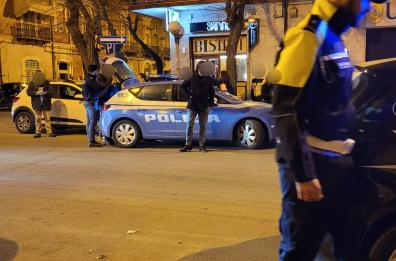 Foggia, rapina in un locale di corso Giannone: ferito il titolare
