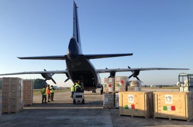Brindisi, partiti gli aiuti per le vittime del sisma tra Turchia e Siria