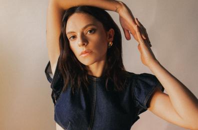 Francesca Michielin presenta il nuovo album «Cani sciolti»: il 30 marzo il tour nei teatri fa tappa a Lecce