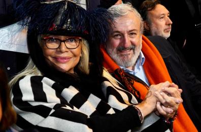 Carnevale di Putignano, la festa del martedì grasso con Mara Venier