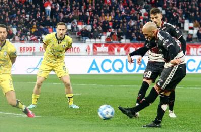 Calcio Bari, Benali: «Pronto a giocare contro il Brescia»