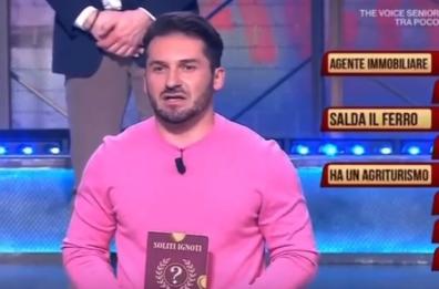 «I soliti ignoti», il concorrente di Grottaglie si autospoilera: la reazione incredula di Amadeus