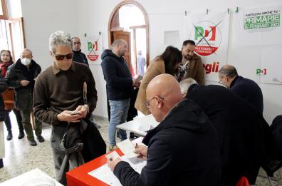 Primarie Pd, è il grande giorno: in Puglia oltre 75mila i votanti  - IL VIDEO - 
