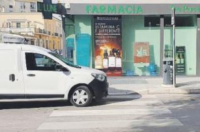 Lecce, tutti insieme in strada contro l’invadenza delle auto