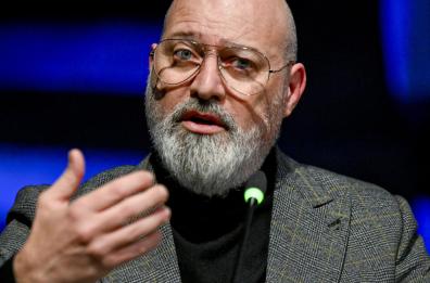 Primarie Pd, la Basilicata premia Bonaccini, ma a Potenza vince Elly Schlein