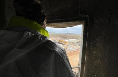 Sardegna, 4 operai Portovesme asserragliati su ciminiera a 100mt d'altezza: &laquo;Senza risposte non scendiamo&raquo;