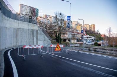Potenza, la pioggia allaga il sottopasso appena inaugurato. Fal: «Tutto tornato nella norma»
