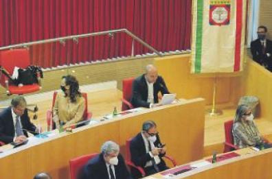 Ecco perché è stata impugnata la legge pugliese anti-Decaro