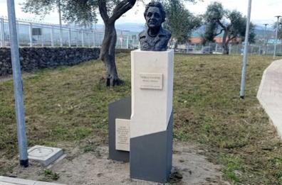 Matera, nel parco un busto di Teresa Vezzoso, prima donna eletta in Consiglio