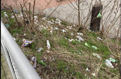 Potenza, discarica a cielo aperto in pieno centro storico