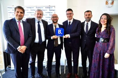 Polignano a Mare premiata come «Città più accogliente al mondo»