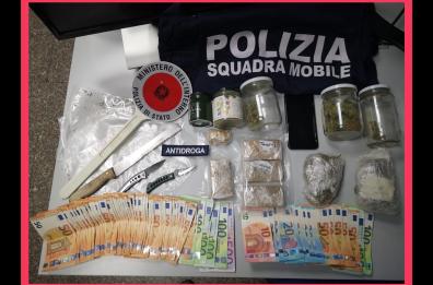 Potenza, nascondeva  oltre mezzo chilo di hashish e marijuana: arrestato 