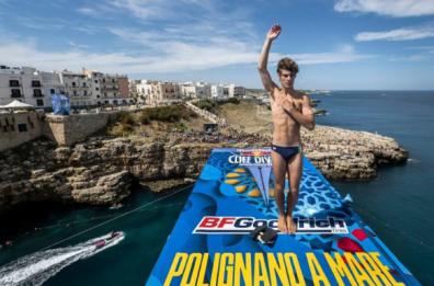 Red Bull Cliff Diving, il calendario ufficiale: la gara di tuffi il 2 luglio a Polignano