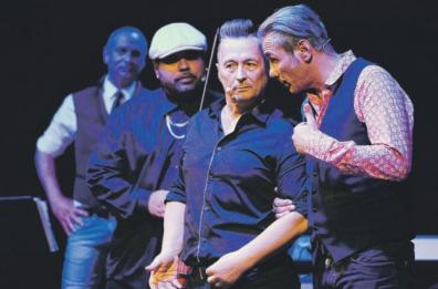 «Pur di far Commedia», Paolo Belli irrompe al teatro Curci di Barletta