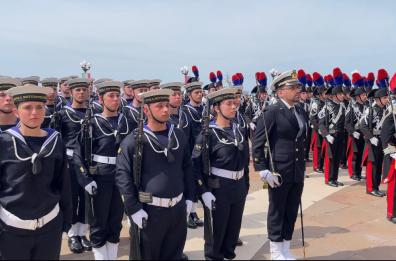 Taranto in festa per giuramento interforze Marina militare e Carabinieri