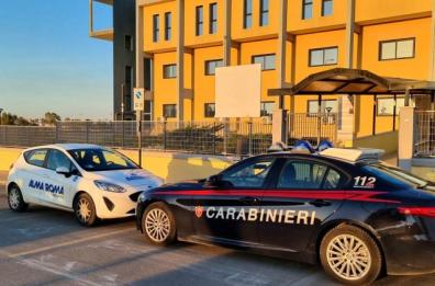 Martano, ladri di farmaci in azione, ma l'allarme li costringe alla fuga