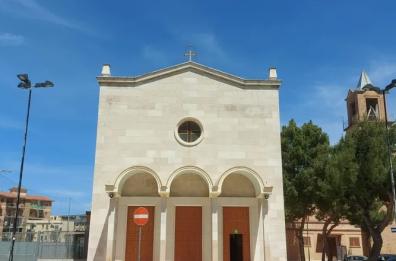 Foggia, due auto rubate intorno all'oratorio durante partita di calcetto. Il parroco: «Non ci arrendiamo»