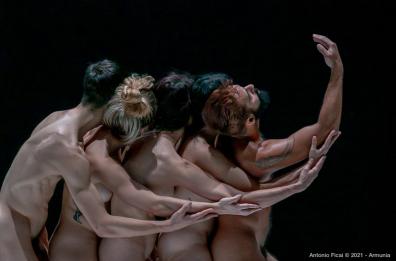 Dab Spring, a Bari va in scena la grande danza