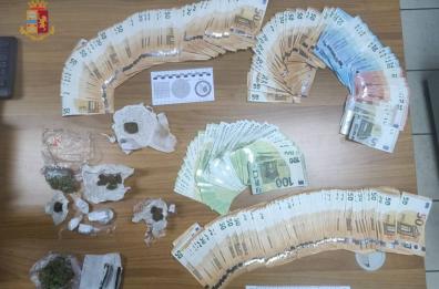 Taranto, spaccio di sostanze stupefacenti: due arresti e una denuncia