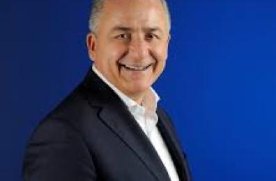 «Meloni bomber alla Vialli Emiliano? Un tuttocampista. E la destra deve allenarsi meglio»