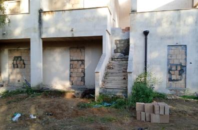 Il «muro» di Metaponto,  il prefetto chiude i varchi dei ghetti