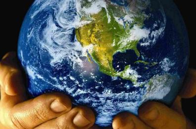 Il futuro astratto del nostro pianeta messo costantemente alla prova
