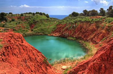 Tutti in viaggio con quei vagabondi della cava di Bauxite