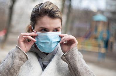 Covid, mascherine e tamponi: ecco le nuove regole in Puglia