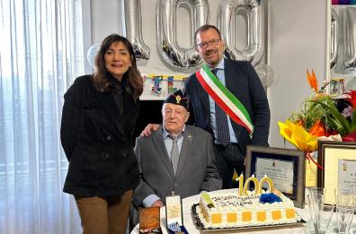Matera, gli auguri del Questore Ivagnes al poliziotto che compie 100 anni