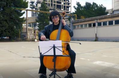 Taranto, la Cgil porta la musica lì dove il lavoro non c’è più