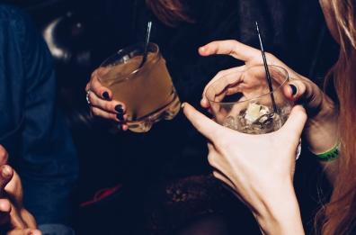 Salento: l’alcolismo è sempre più «rosa» e va a braccetto con la cocaina