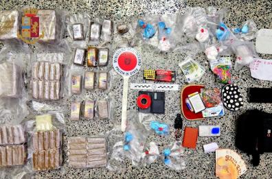 Matera, spaccio di droga nel rione Quadrifoglio: arrestati 24enne e 55enne