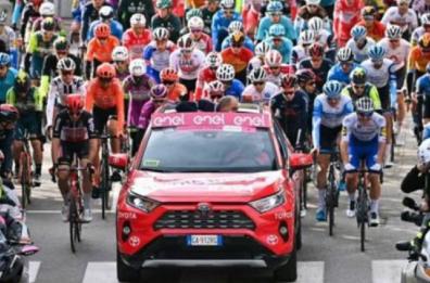 Il «Giro d'Italia» passa da Foggia: scuole chiuse e traffico deviato