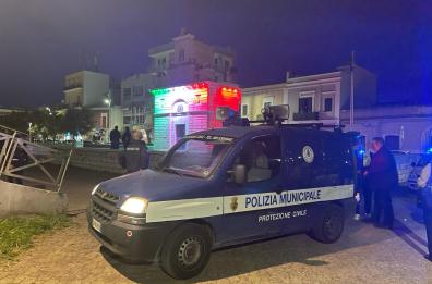 Modugno, gli esplode un petardo in mano: 13enne ancora in prognosi riservata, amputata la mano