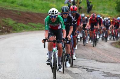 Giro d'Italia: i comuni irpini si colorano di «rosa». A Matthews la terza tappa in volata