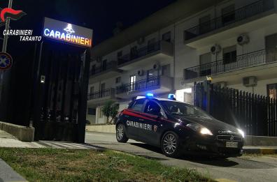 Castellaneta, massacra di botte la compagna accecato dalla gelosia: in carcere